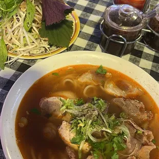 food, noodle dish, noodles, ramen and noodles, ramen, noodle soup