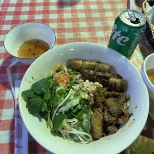 ramen and noodles, noodle dish, ramen, noodles, food, noodle soup