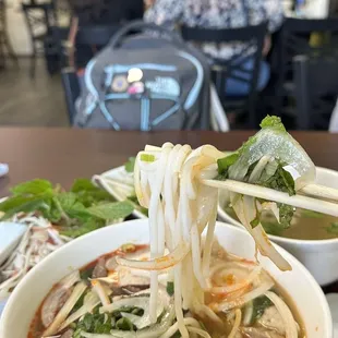 bún bò huē dãc biêt...