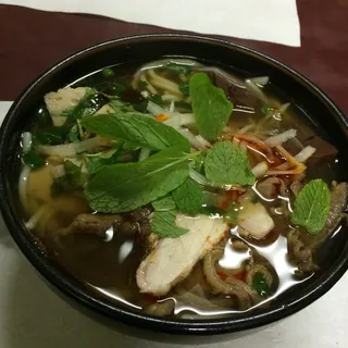 Bun Bo Hue Dac Biet