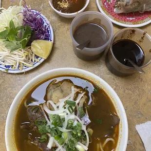Bún bò Huế