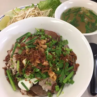 Hu Tieu