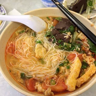 Bun Rieu