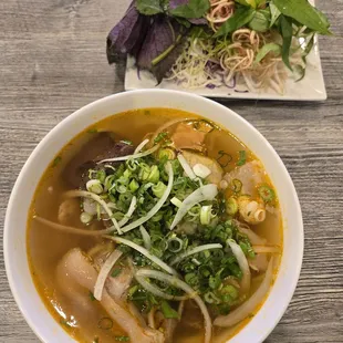 Fast service. Delicious Bun Bo Hue. The service is much more improved than before. Recommend for office lunch or dinner.
