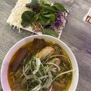 Bún bò Huế