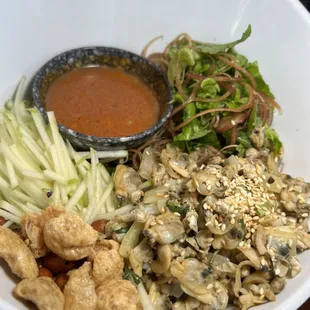 ramen and noodles, food