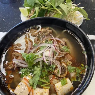Bun Bo Hue Dac Biet