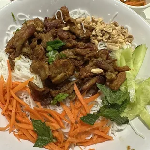 Bún thịt nướng (vermicelli and grilled pork)