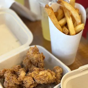 Chicken bites + fries