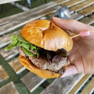 Cali Slider
