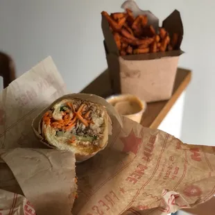 Five spice chicken bun mee sandwich with sweet potato fries &amp; curry mayo