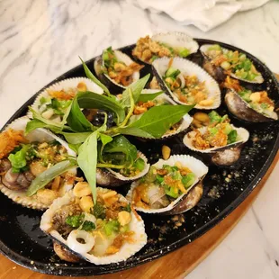 Grilled blood clams