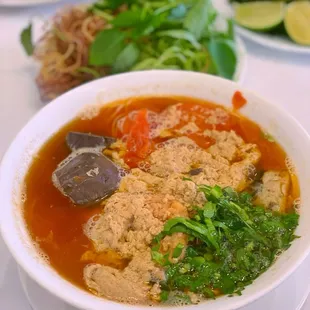 food, ramen and noodles