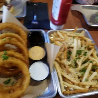 Parmesan Garlic Herb (Fries or Tots)