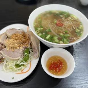 food, ramen and noodles