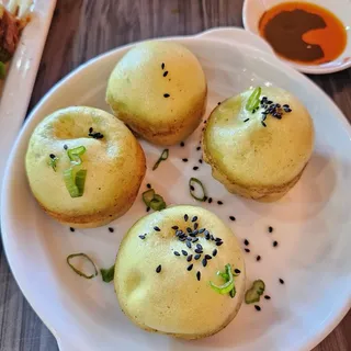 Shrimp And Leek Pork Pan Fried Buns