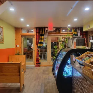 ramen and noodles, interior