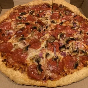 Made Large 14" Create Your Own Pizza - pepperoni, mushroom and onion