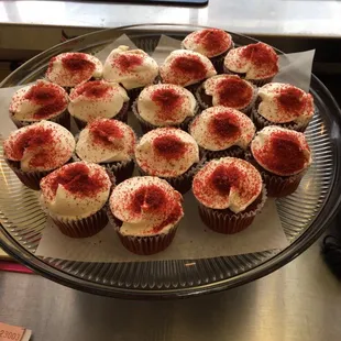 Red velvet dessert cupcakes