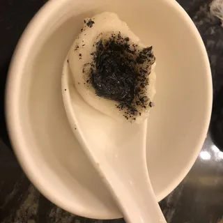 Boiled Sesame Mochi
