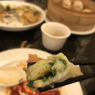 10 Chive and Pork Dumplings
