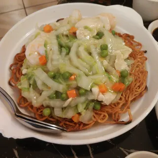 Shanghai Fried Thin Noodle