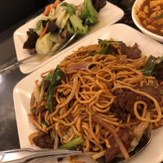 Beef Fried Noodle in Black Pepper Sauce