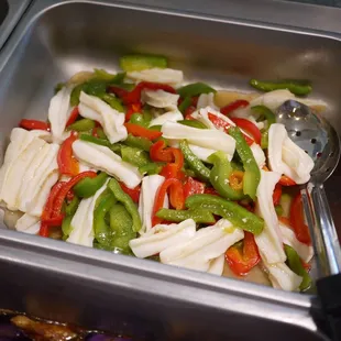 Stir fried squid with bell peppers (lunch box entree)