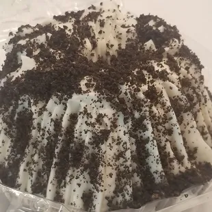 Cookies &amp; Cream petite bundt cake.
