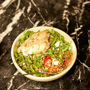 Indulge in our healthy and flavorful Chicken Superfood Bowl! Packed with protein and nutrients for a light yet filling meal.