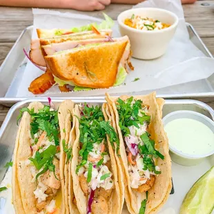 Fish Tacos (@paigeeatshouston on Instagram)