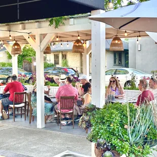 Enjoy our Beautiful Parklet !