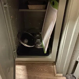 Hostel Cat Las Vegas: Kitchen Utensils (for everyone)