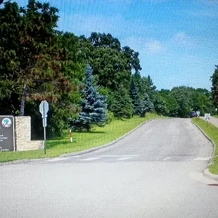 Anyone got a map?  How did i get here?... Where is here.... Where is the car?