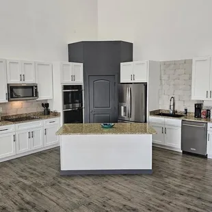 Bunkhouse Lodge kitchen