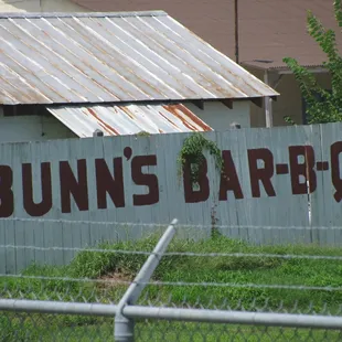 Bunn's And Barb-B-Q Wire