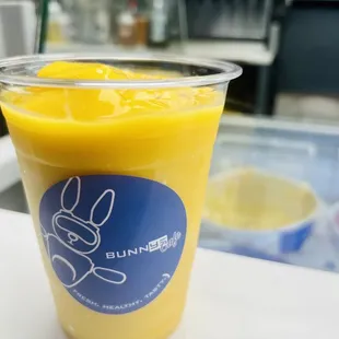 Mango smoothie