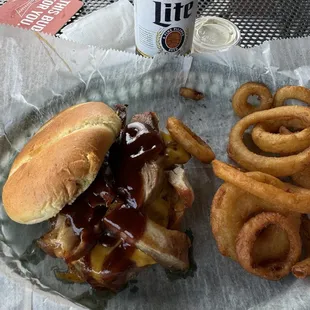 Bunny&apos;s Porker &amp; Onion Rings