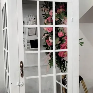 Telephone booth