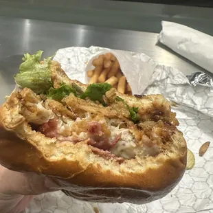 Garlic Crispy Chicken Burger