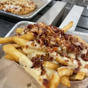 Cheesy Bacon Friez
