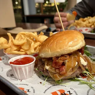 Cheek Bunz Burger