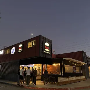 Outside of Bunz restaurant