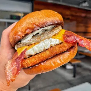 Loaded Breakfast Sandwich (IG: @foodwithbros)