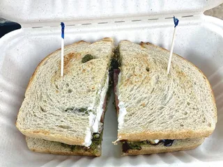 Louie’s NY Sammies Food Truck