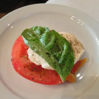 Mozzarella Alla Caprese