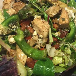 sweet balsamic chicken salad with very few toppings