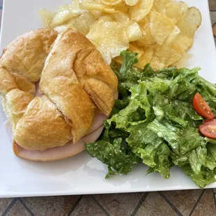 Turkey Swiss with chips