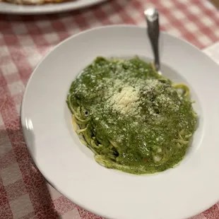 Shrimp pesto linguine