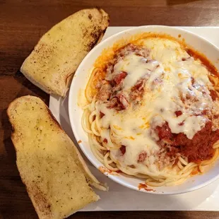 Chicken parmesan and the garlic bread is the sub roll really good!
